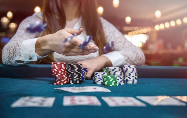 Comparing Live Gaming Options on a trusted online casino Singapore Site